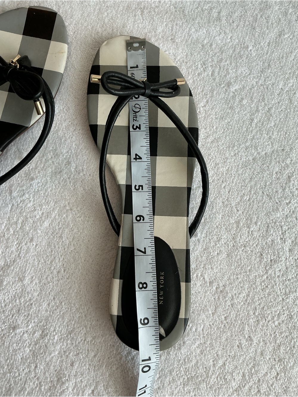 kate spade Black & White Gingham Bow Thong Sandals - Picture 7 of 8